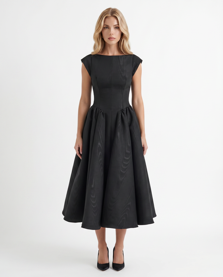 Anna Flare Midi Dress - Black
