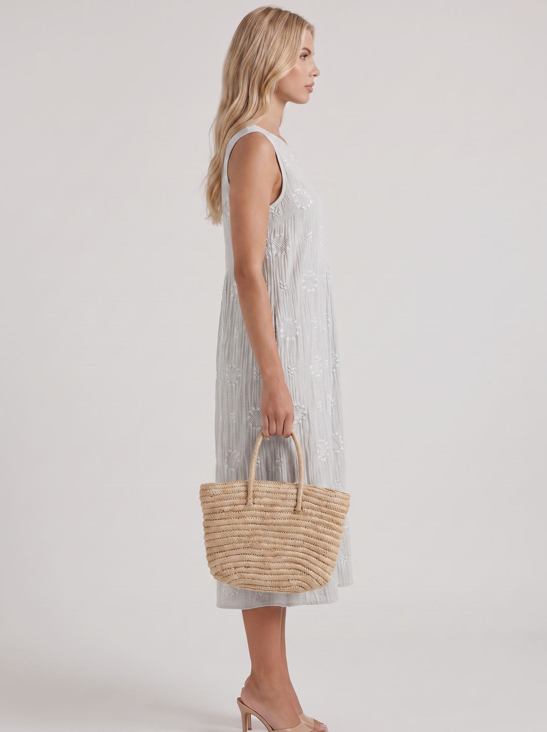 Elin Embroidered Midi Dress - White